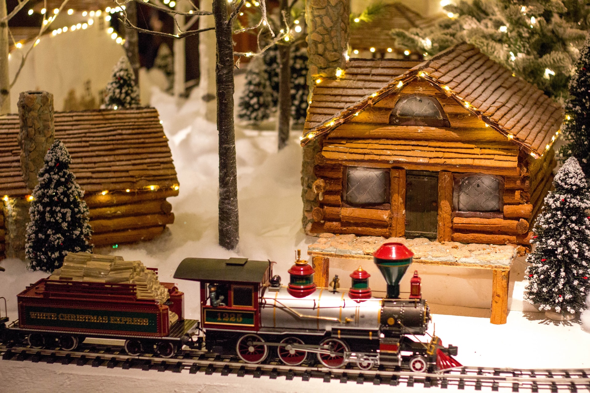 All Aboard for the B&O Railroad Museum Holiday Festival of Trains